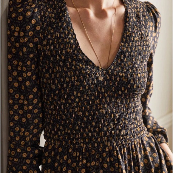 BODEN DITZY FLORAL V NECK SMOCKED DRESS US SIZE 4 - Picture 3 of 14